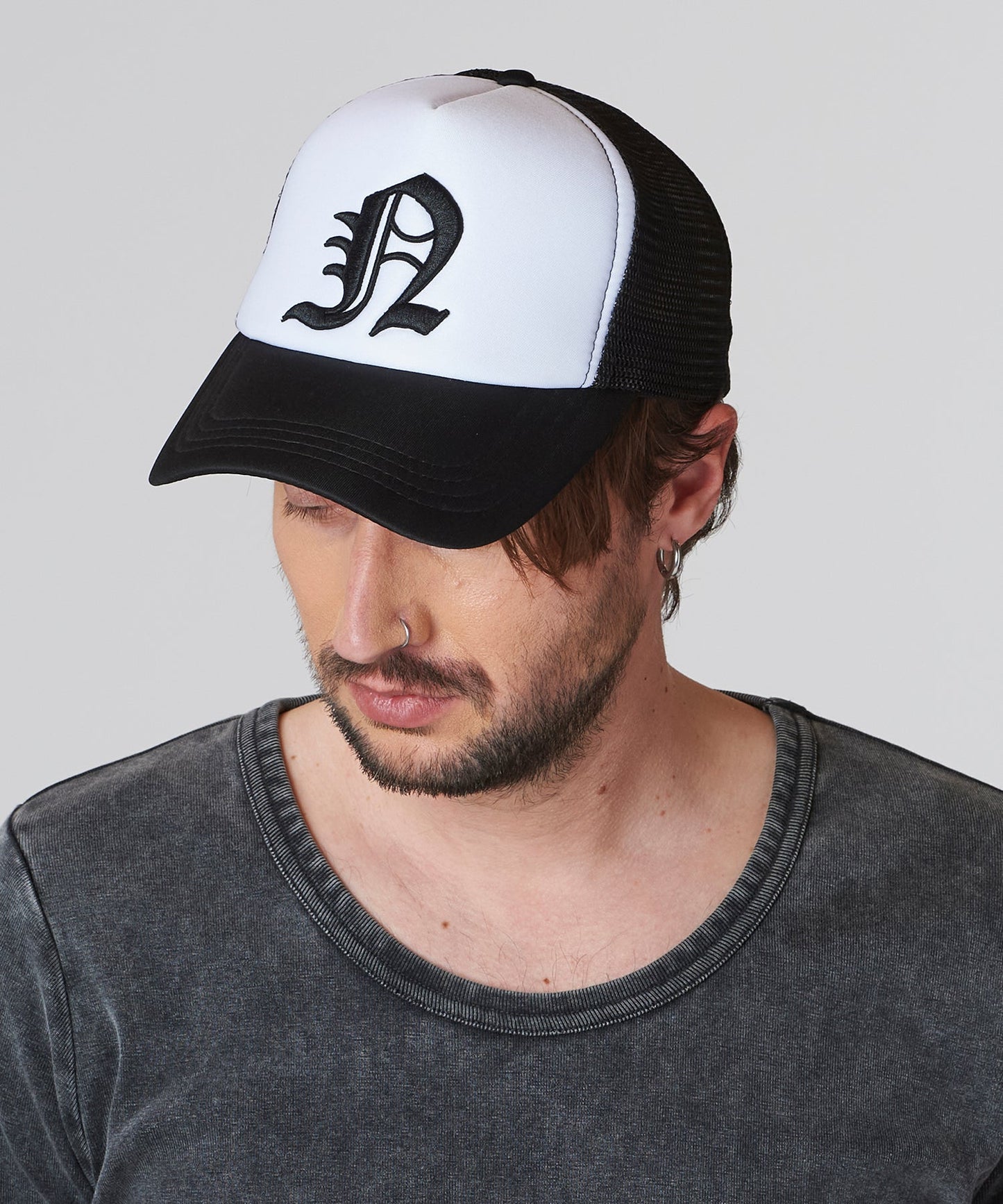 イニシャルエンブロイダリーCAP