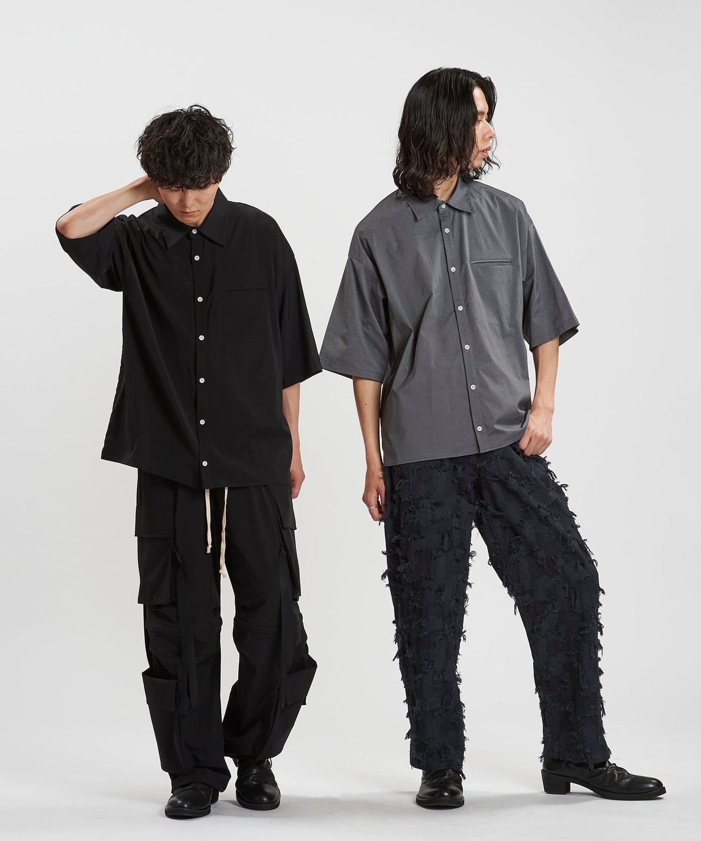 BLACK Model:H169cm / GRAY Model:H180cm