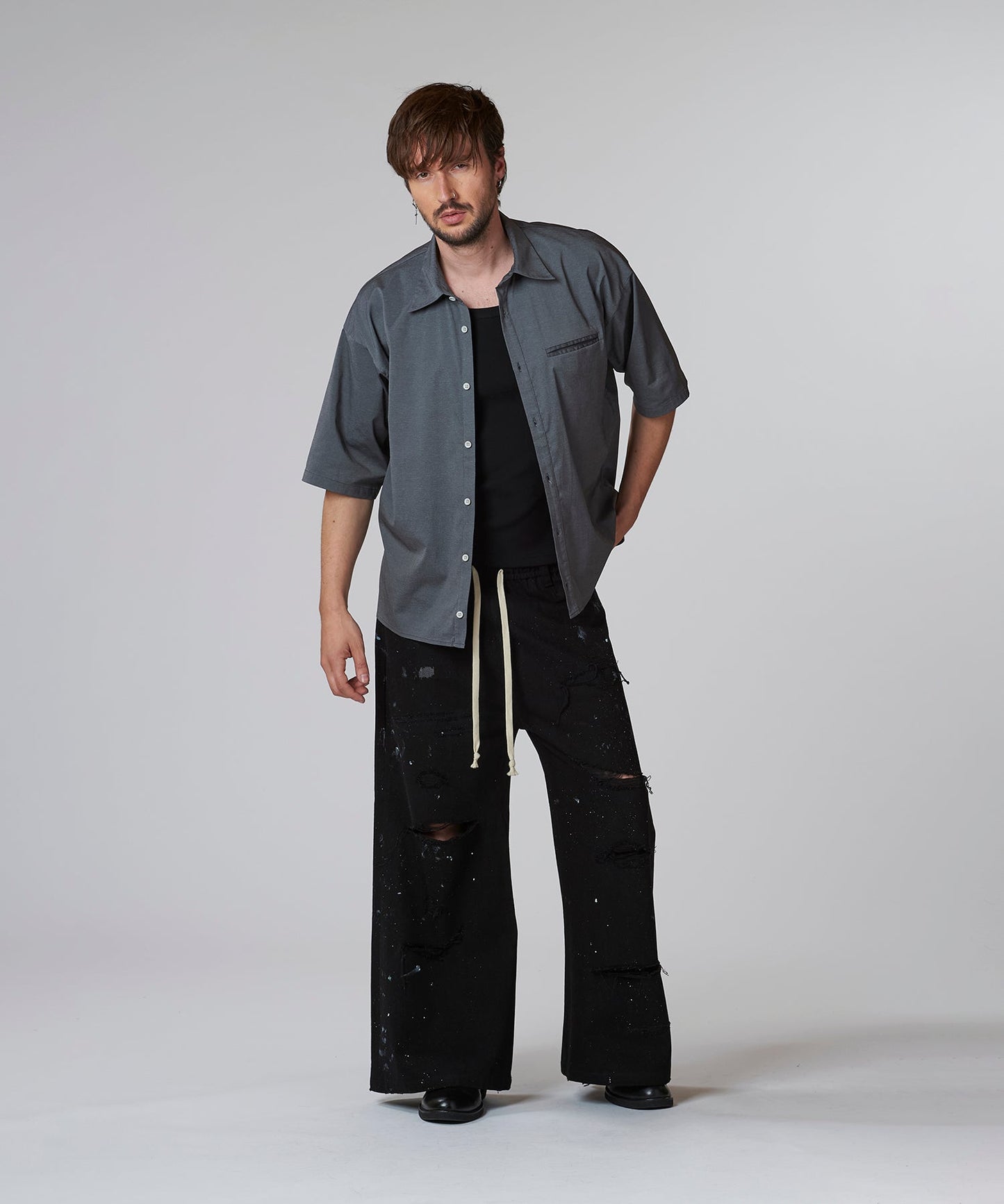 GRAY Model:H182cm