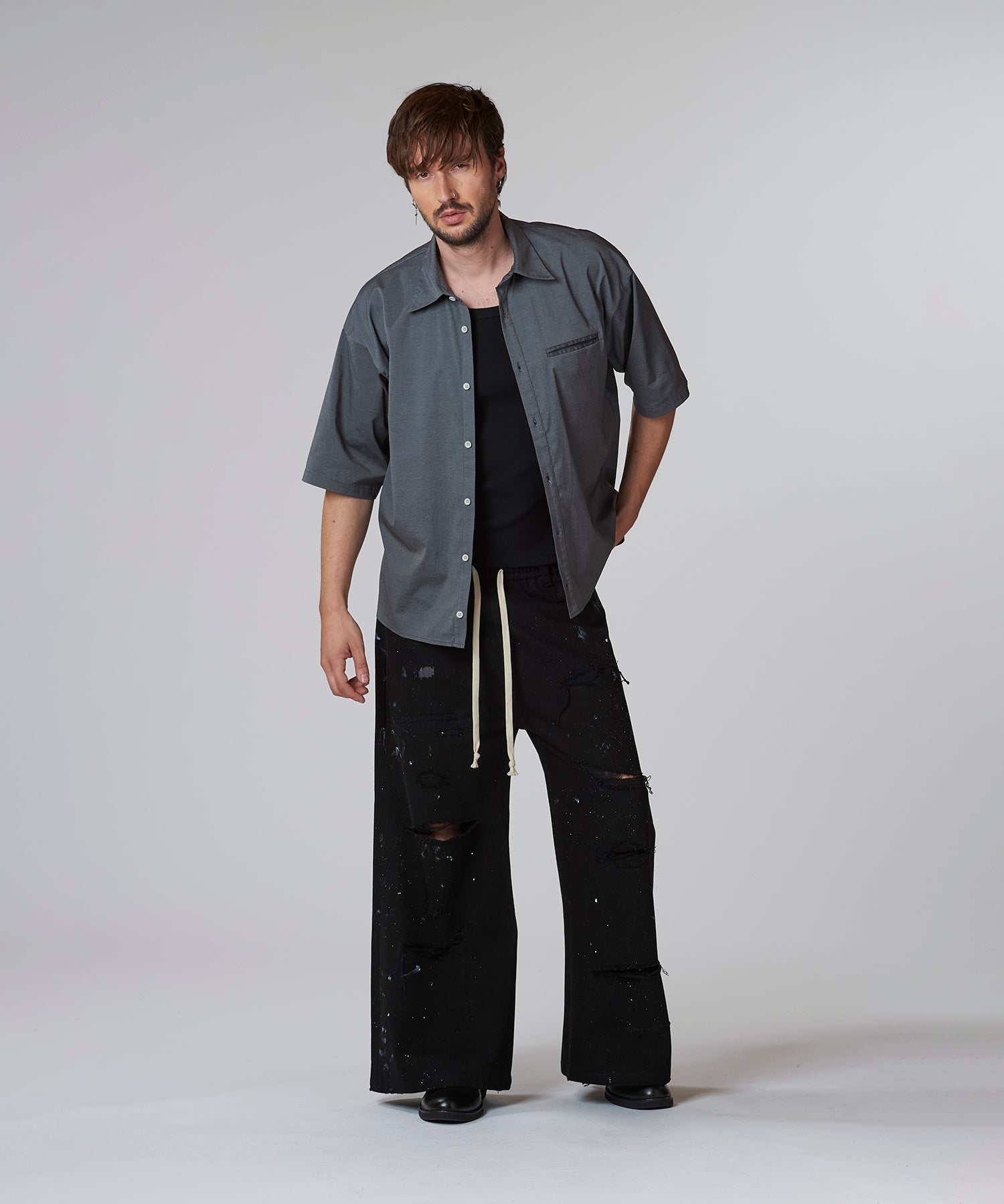 GRAY Model:H182cm