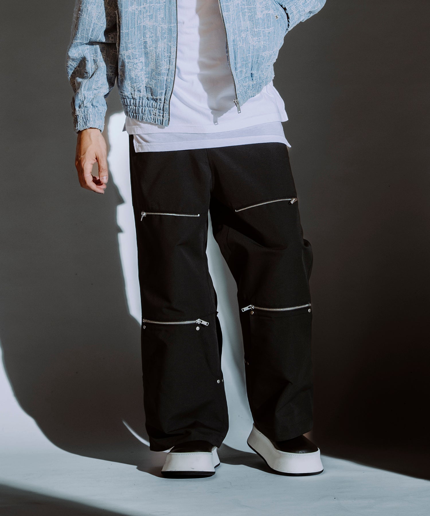 BLACK Model:H182cm