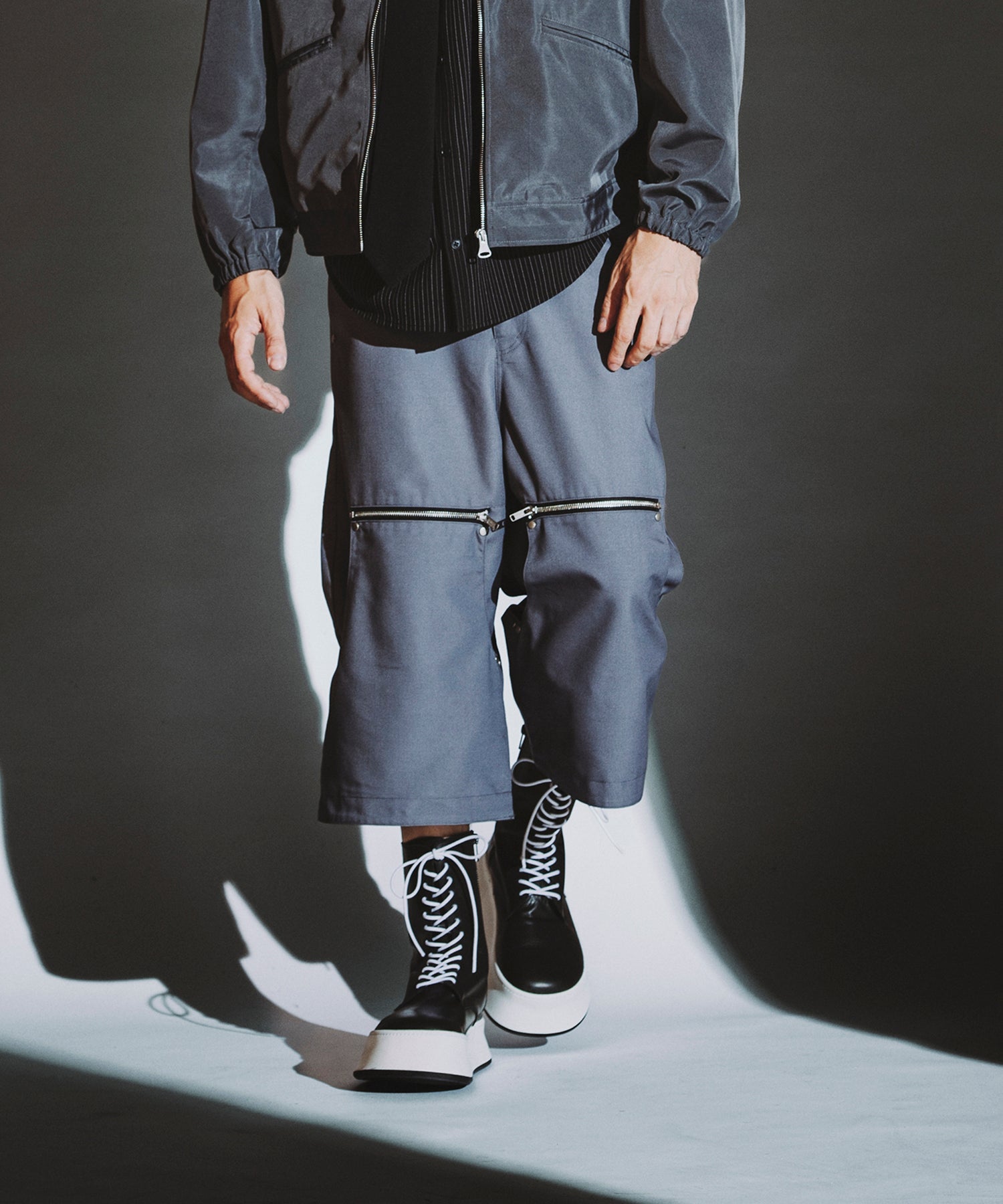 GRAY Model:H182cm