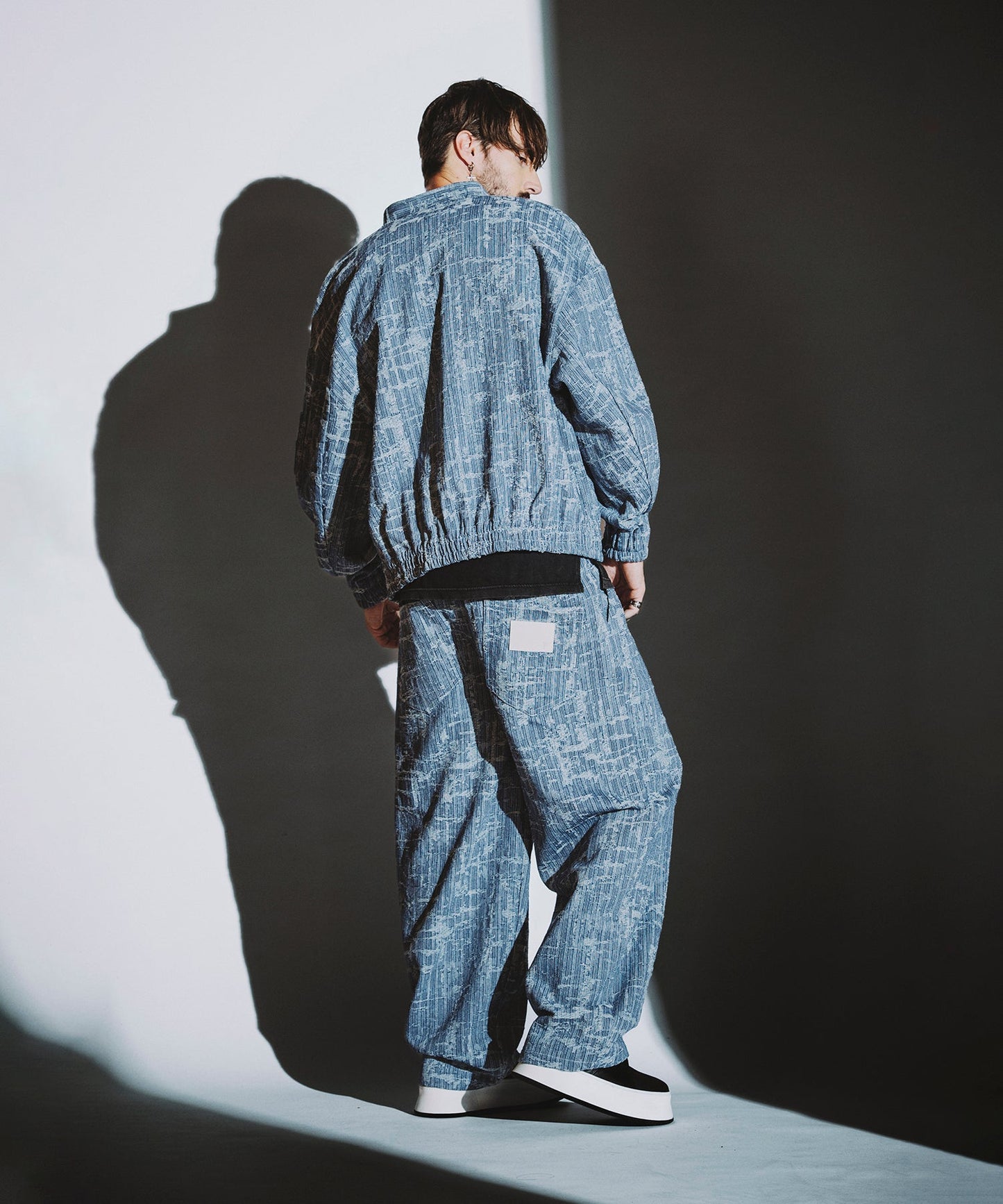 BLUE Model:H182cm