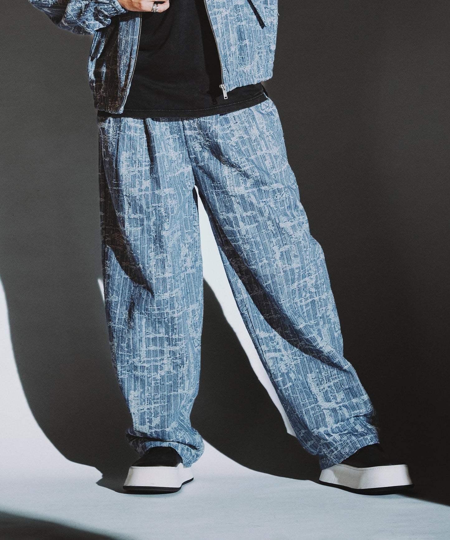 BLUE Model:H182cm