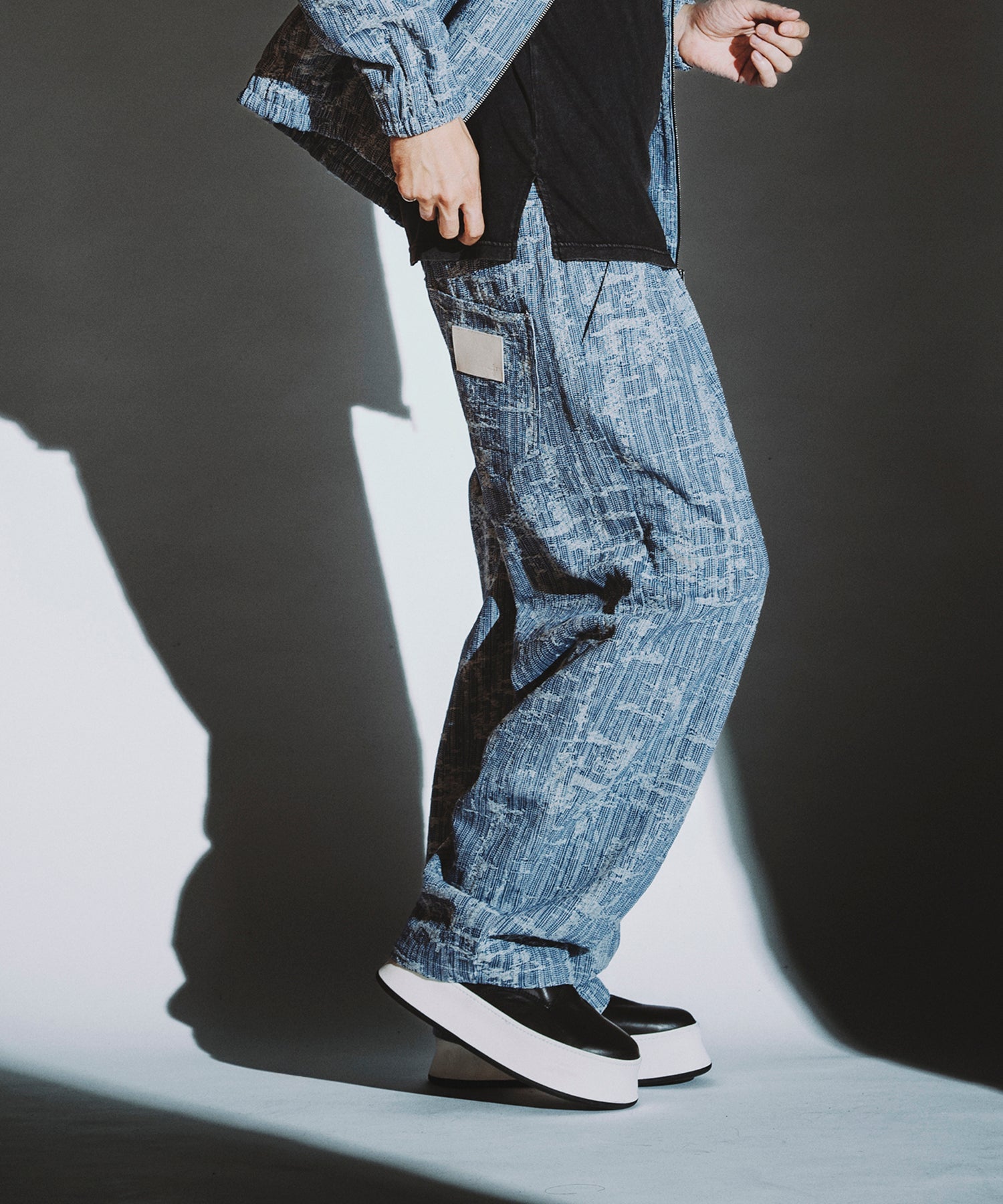 BLUE Model:H182cm