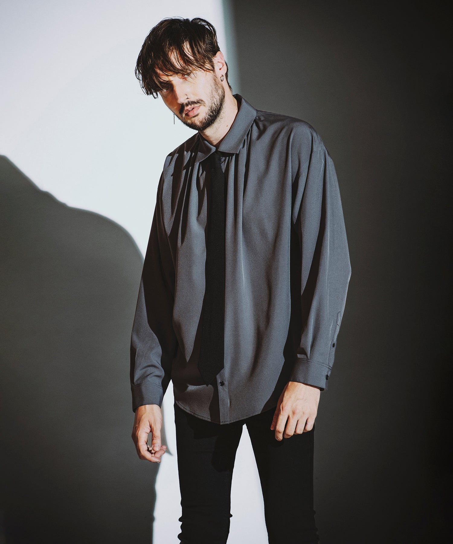 GRAY Model:H182cm