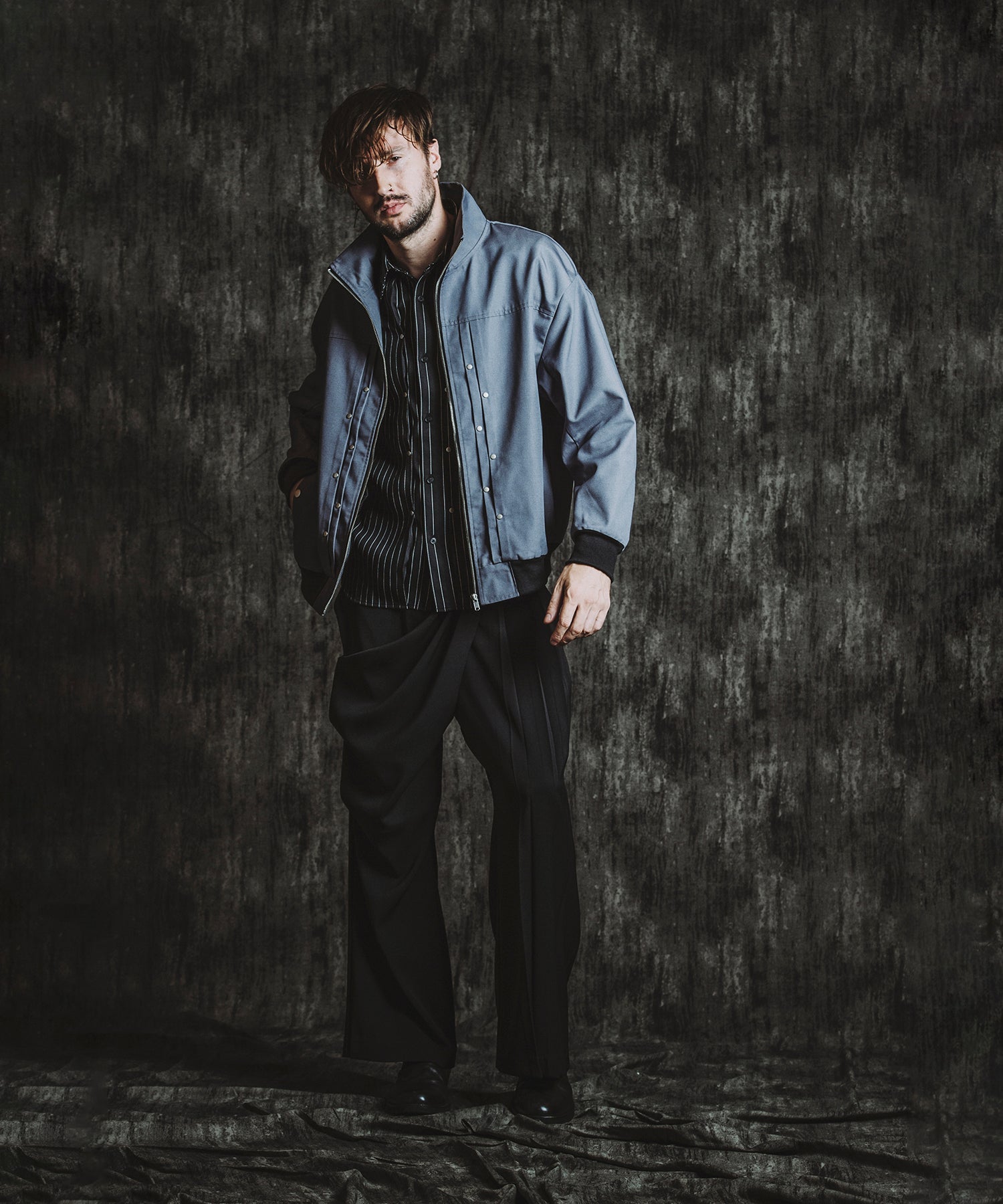 GRAY Model:H182cm