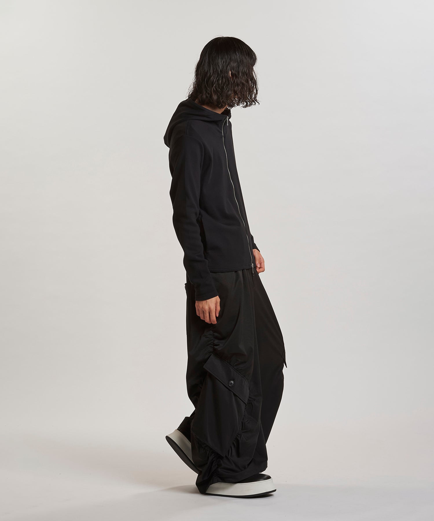 BLACK Model:H180cm