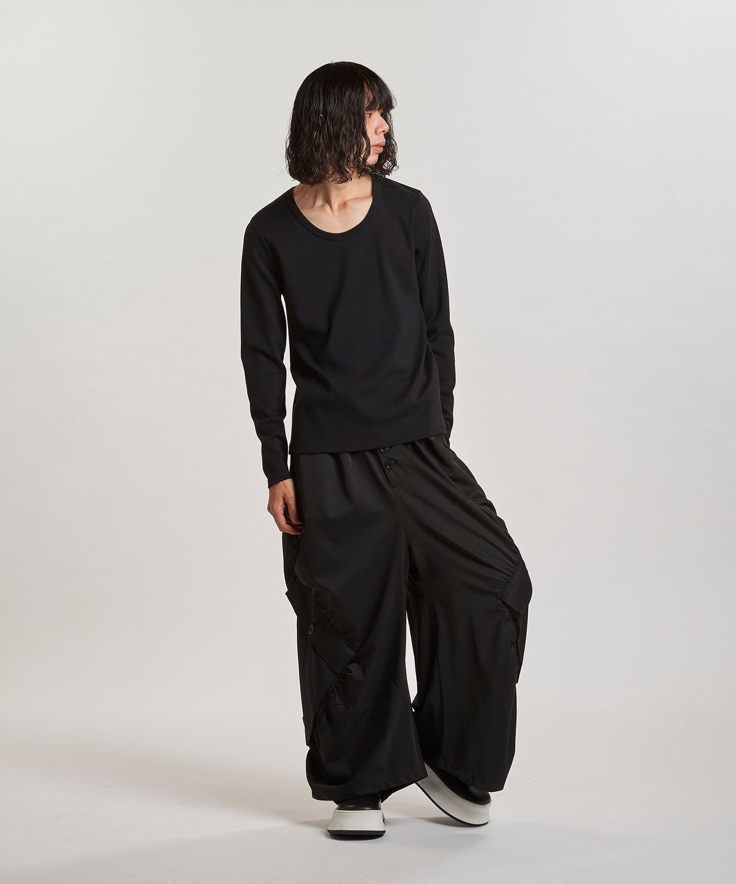 BLACK Model:H180cm