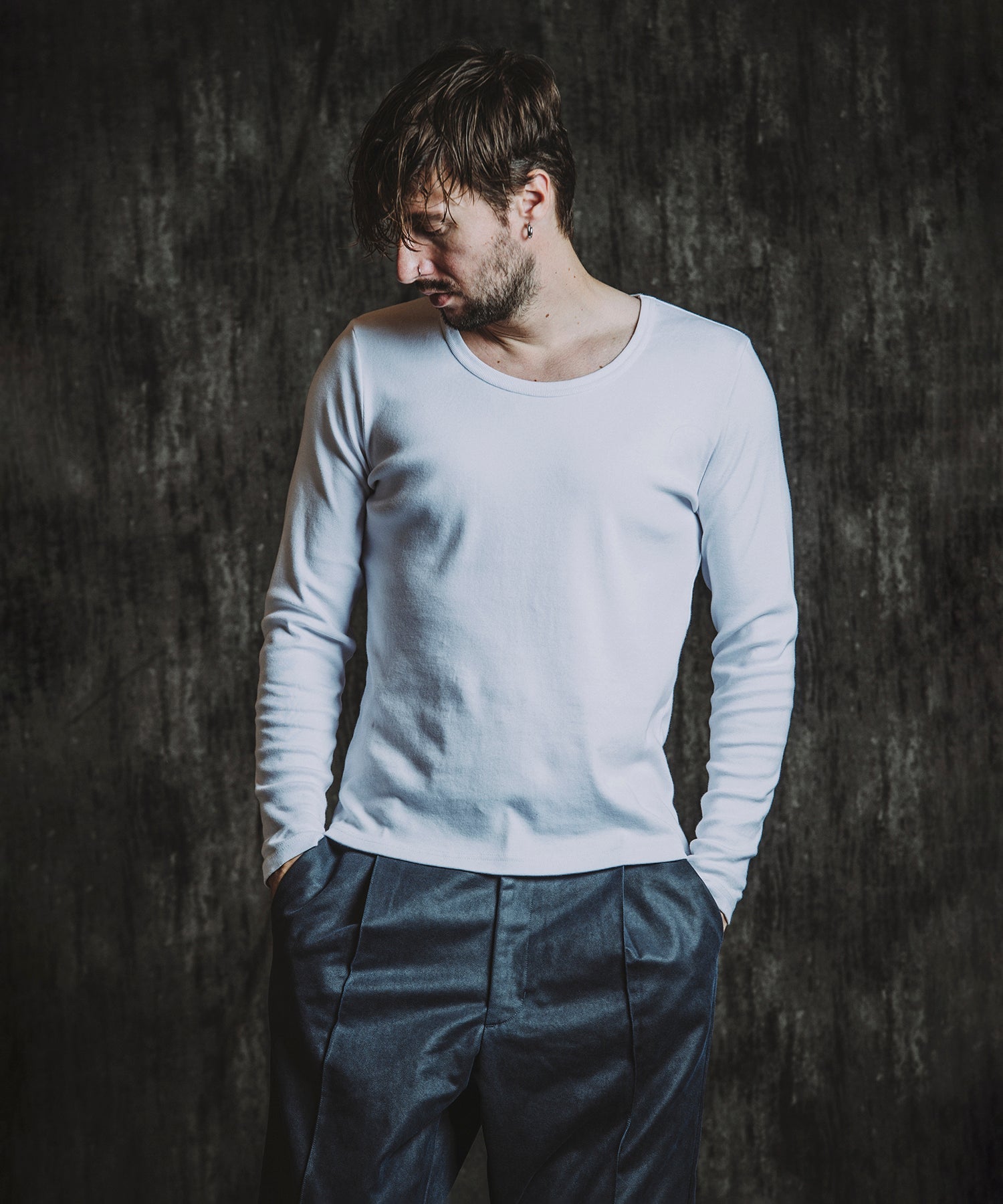 WHITE Model:H182cm