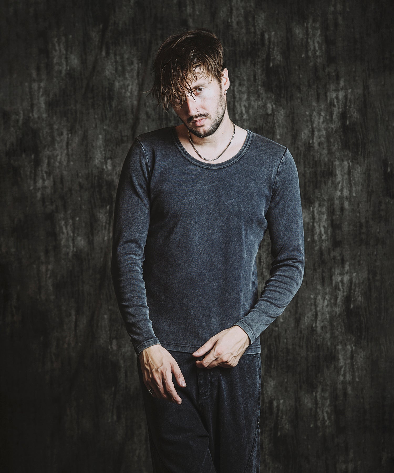 GRAY Model:H182cm