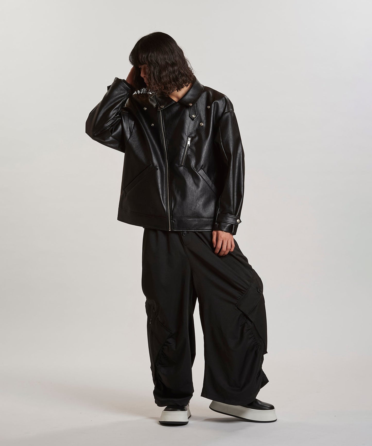BLACK Model:H180cm