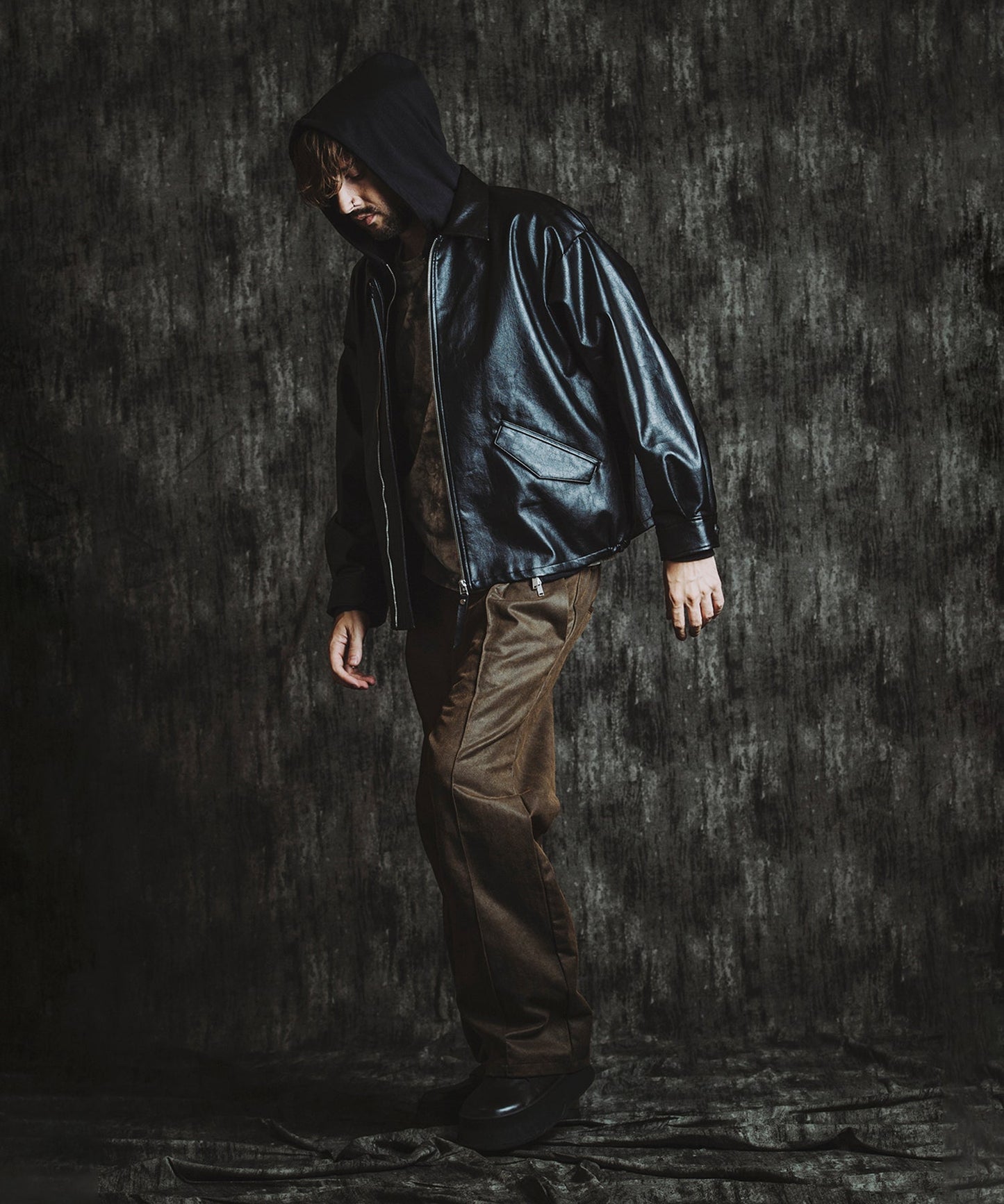 BLACK Model:H182cm