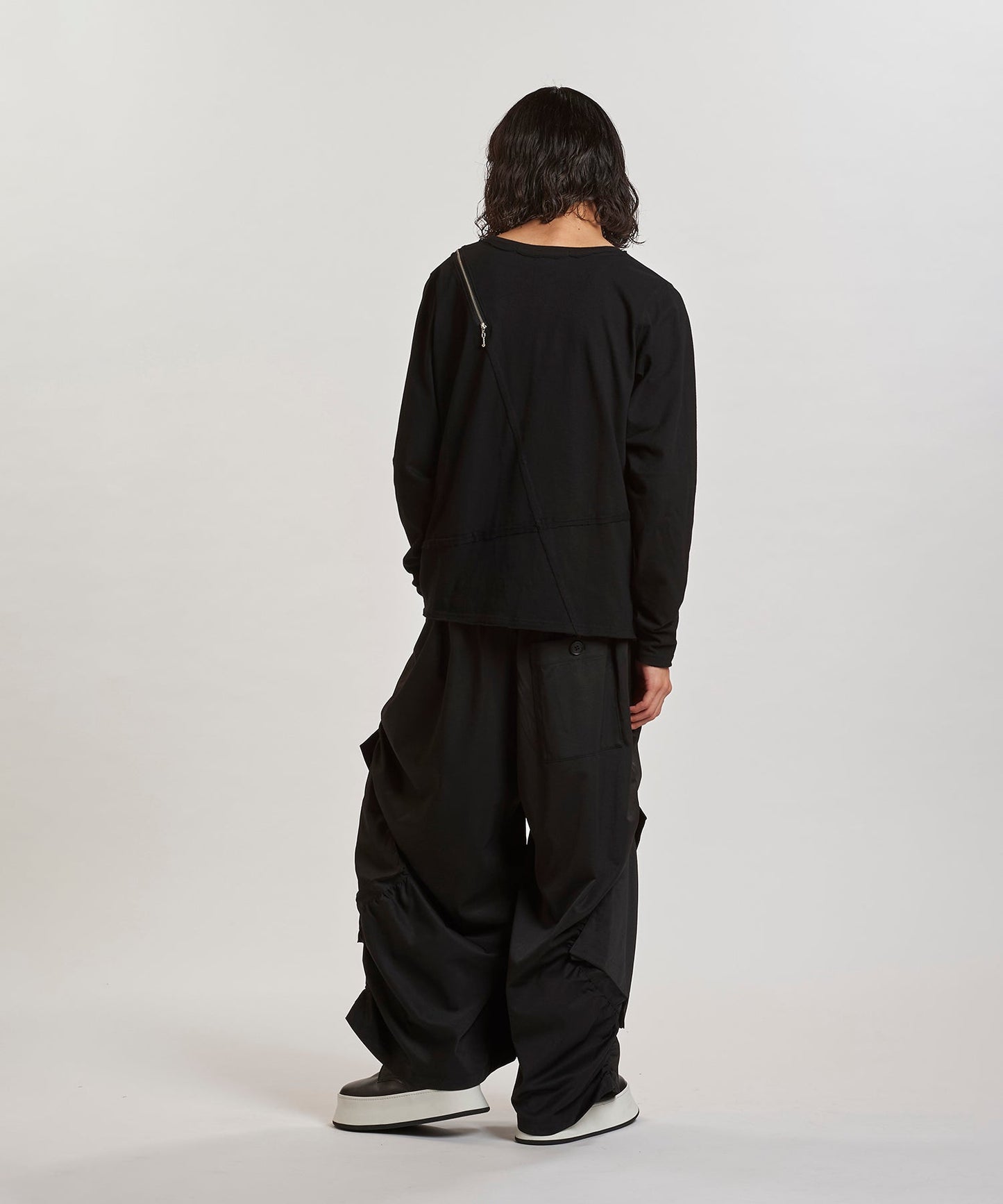 BLACK Model:H180cm