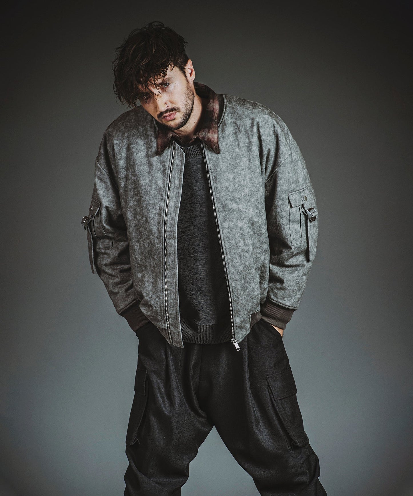 GRAY Model:H182cm
