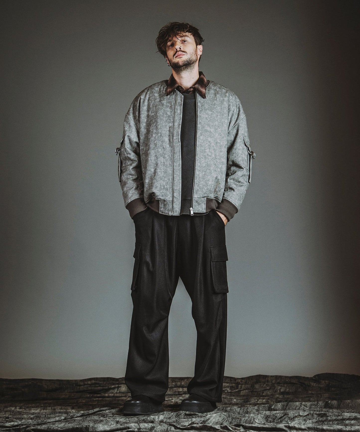 GRAY Model:H182cm