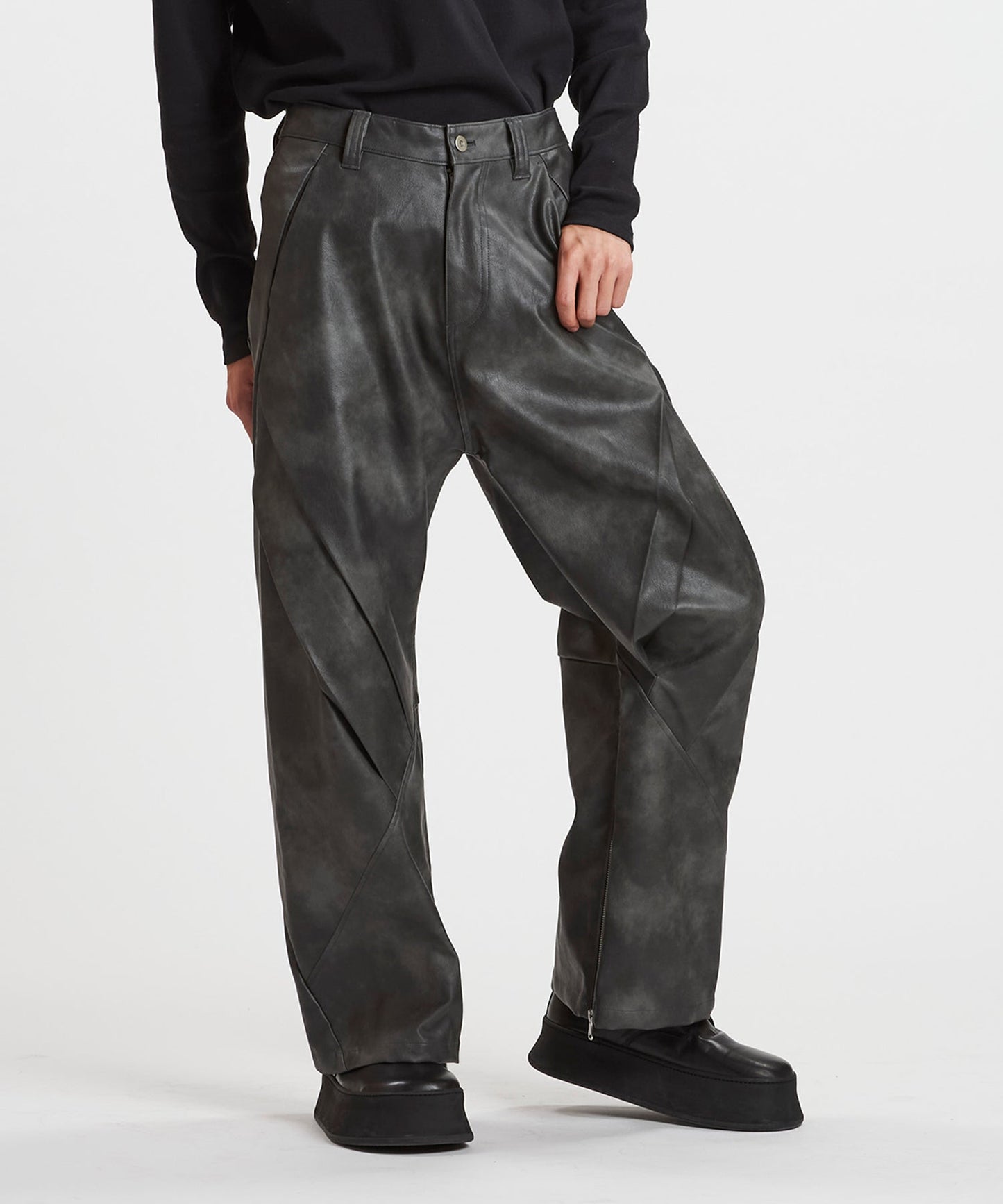 シンセティックレザーZIPフレアPT
