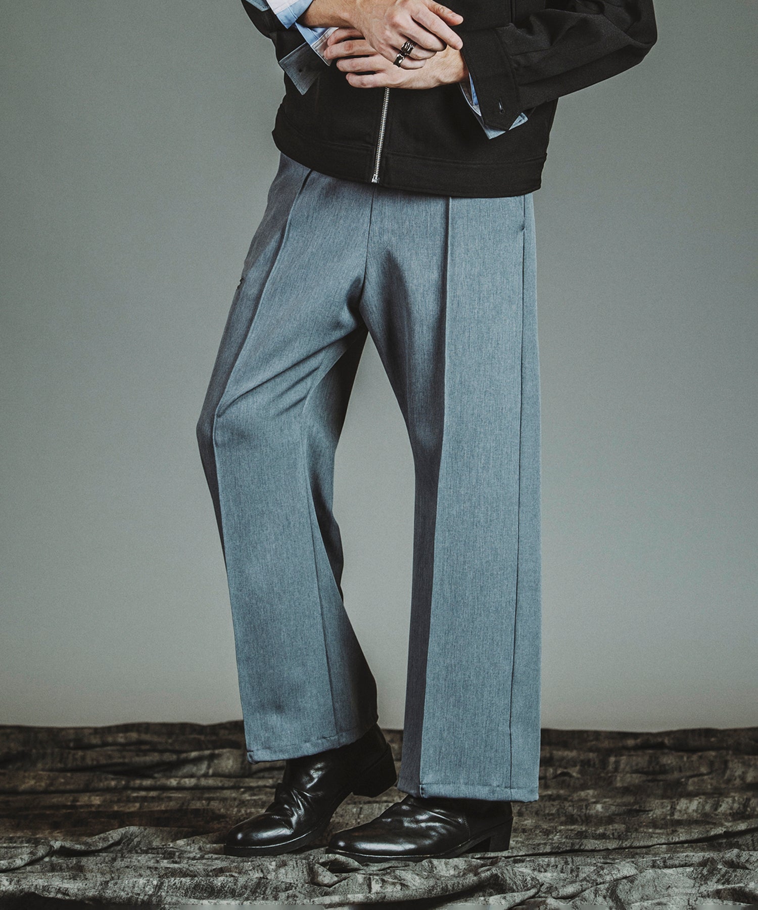 GRAY Model:H182cm