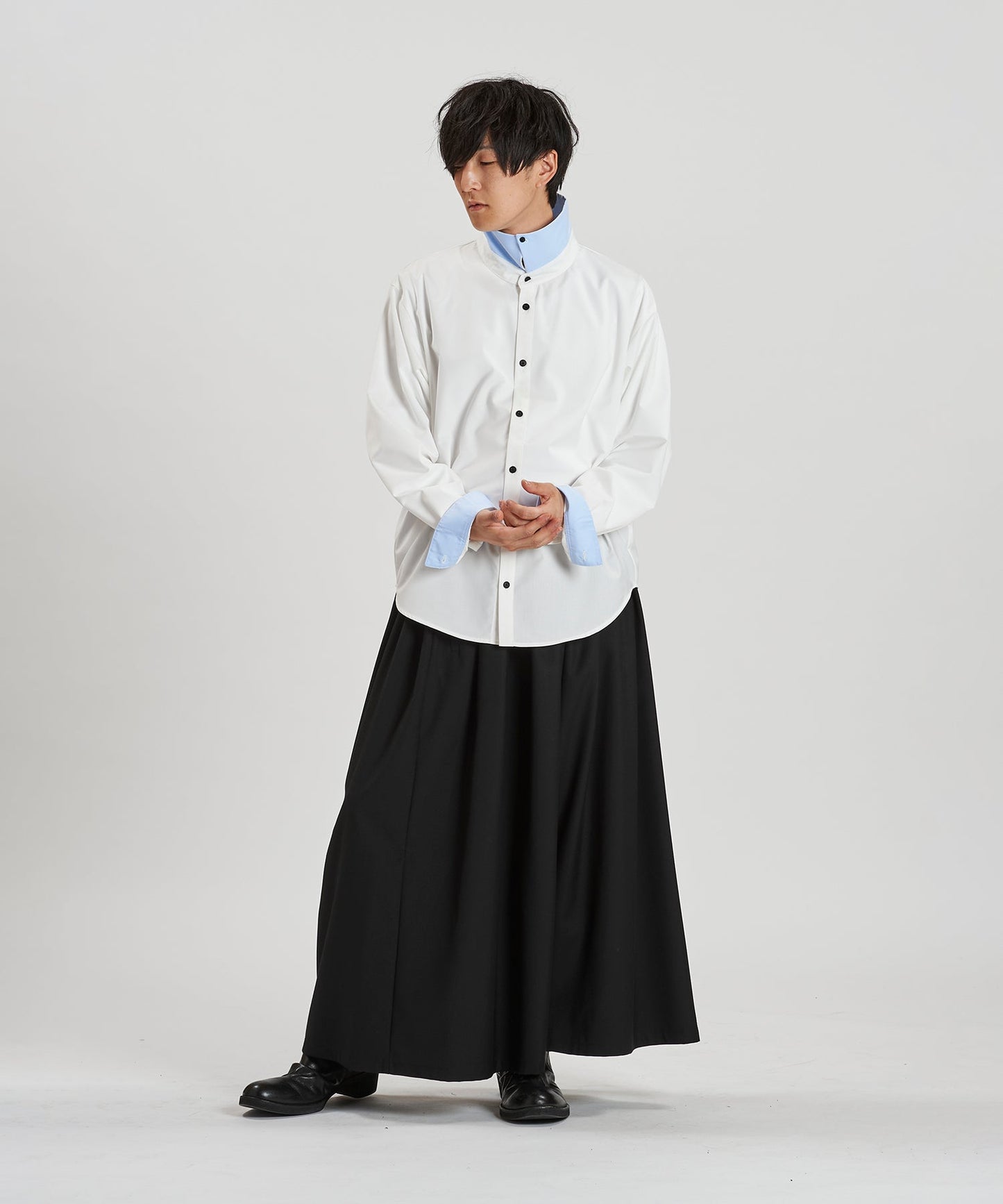 WHITE Model:H169cm