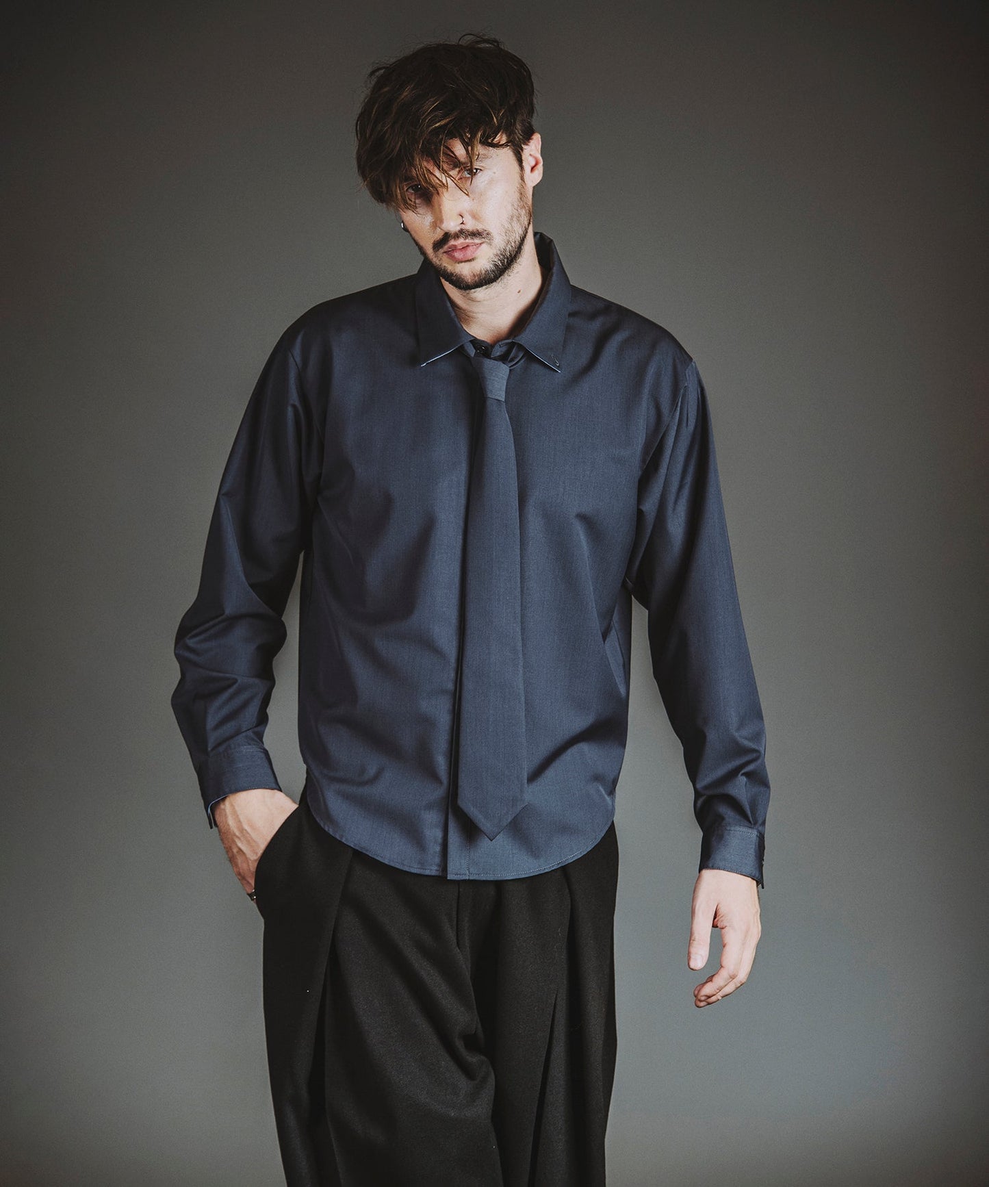 GRAY Model:H182cm