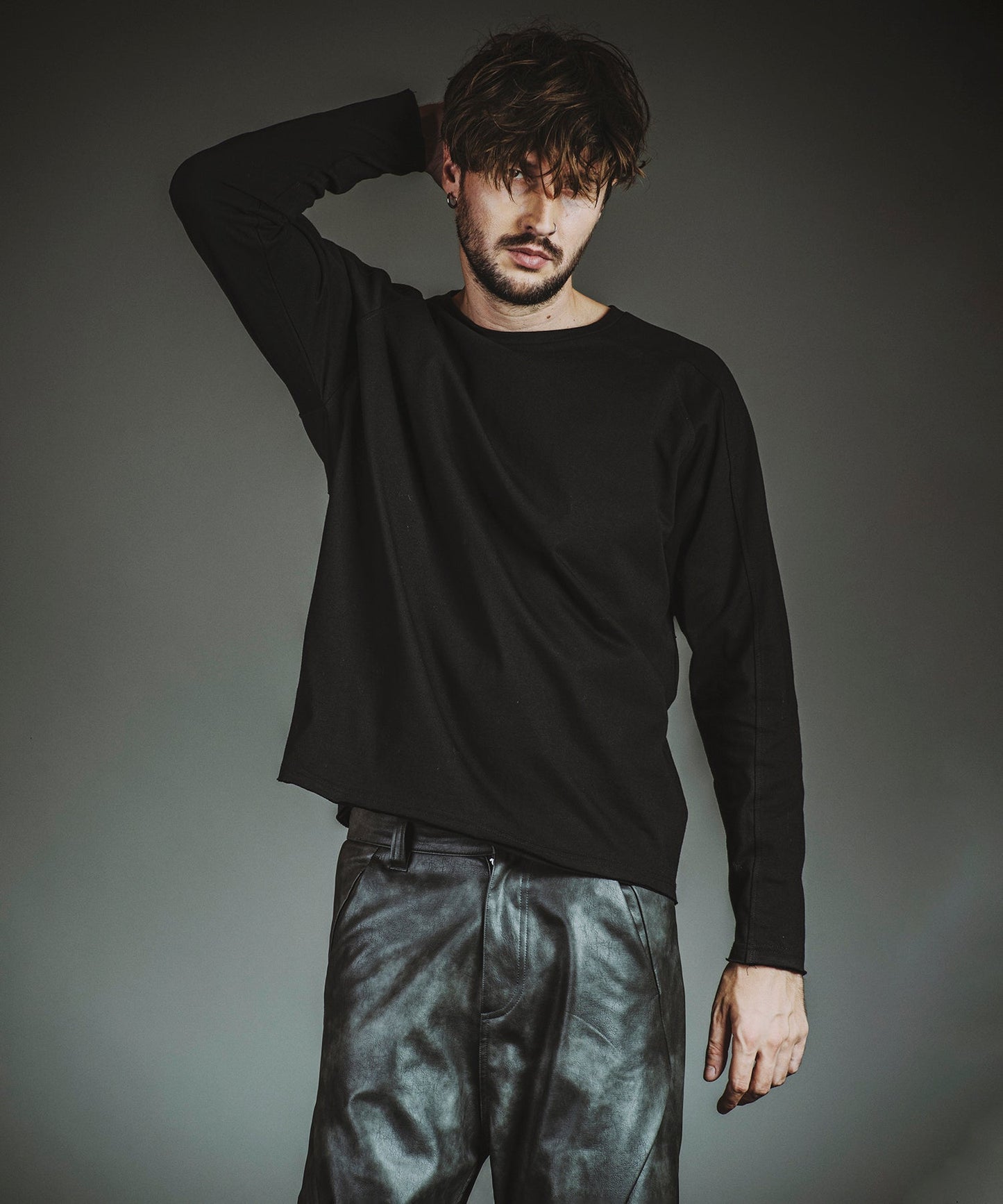 BLACK Model:H182cm