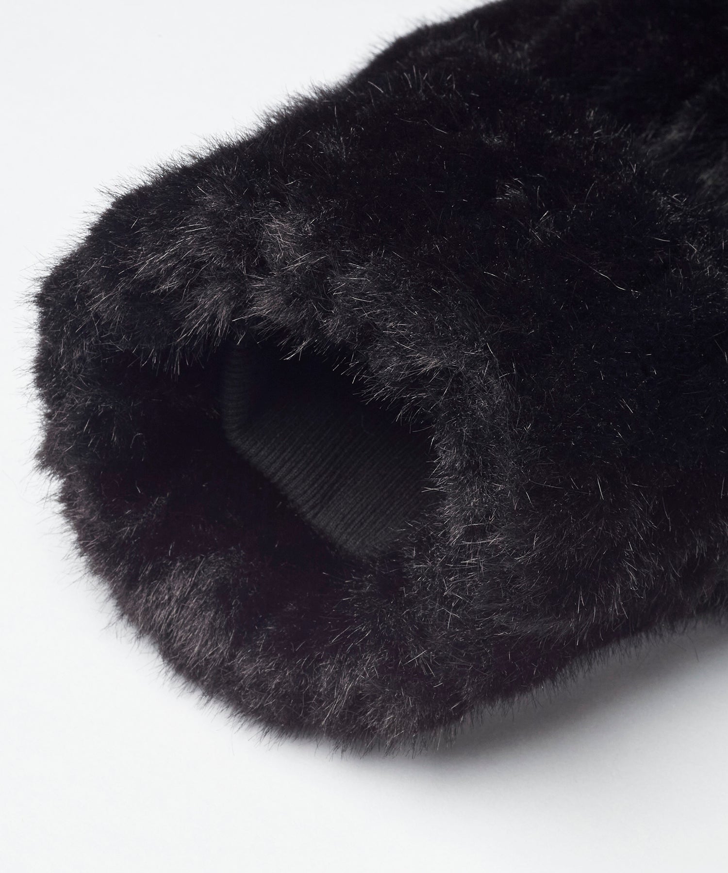 フェイクファーBIGフーデッドBLZ