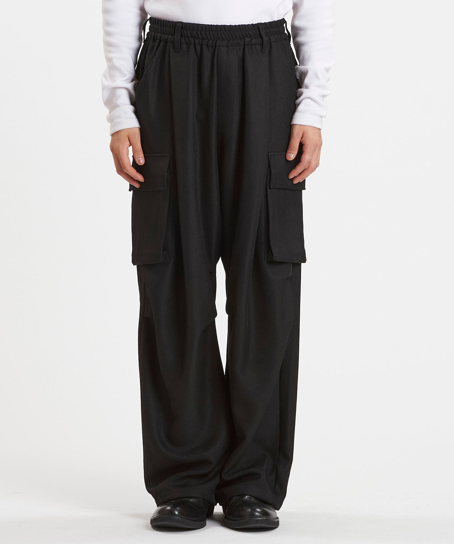 【未使用品】NO ID. ノーアイディー セットアップ 総柄　定価42900円 NO ID.