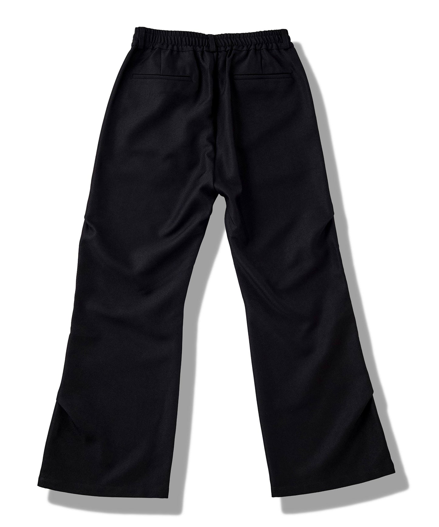 ワイドレッグタックトラウザース