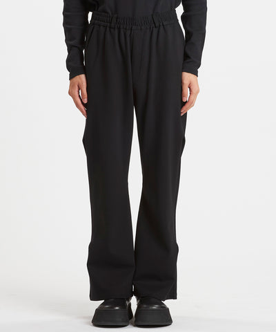 ワイドレッグタックトラウザース