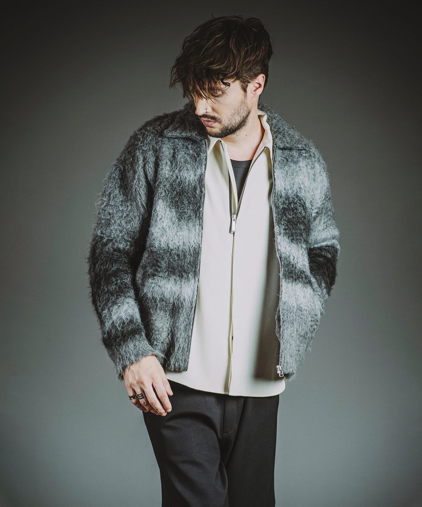 GRAY Model:H182cm