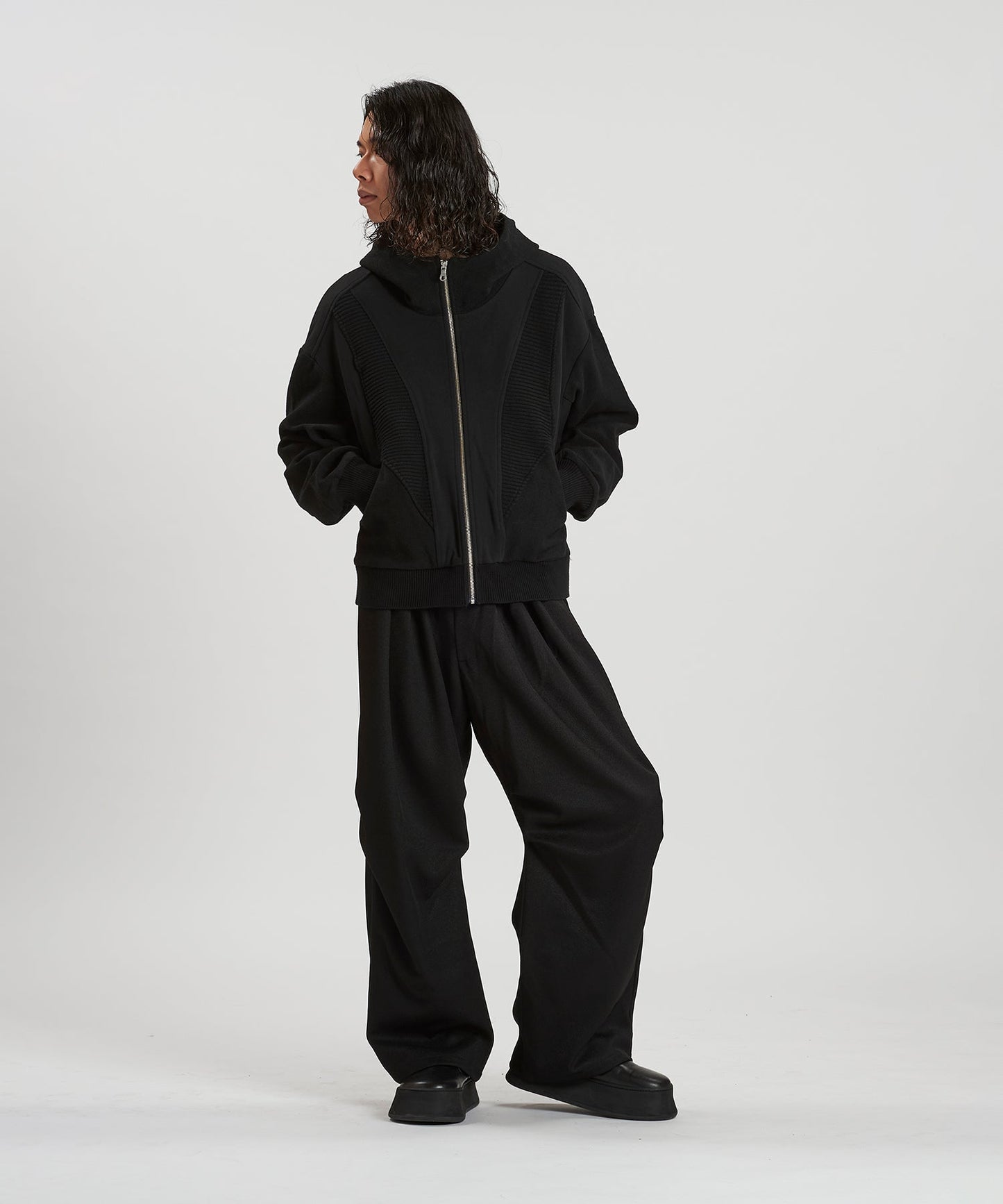 BLACK Model:H180cm