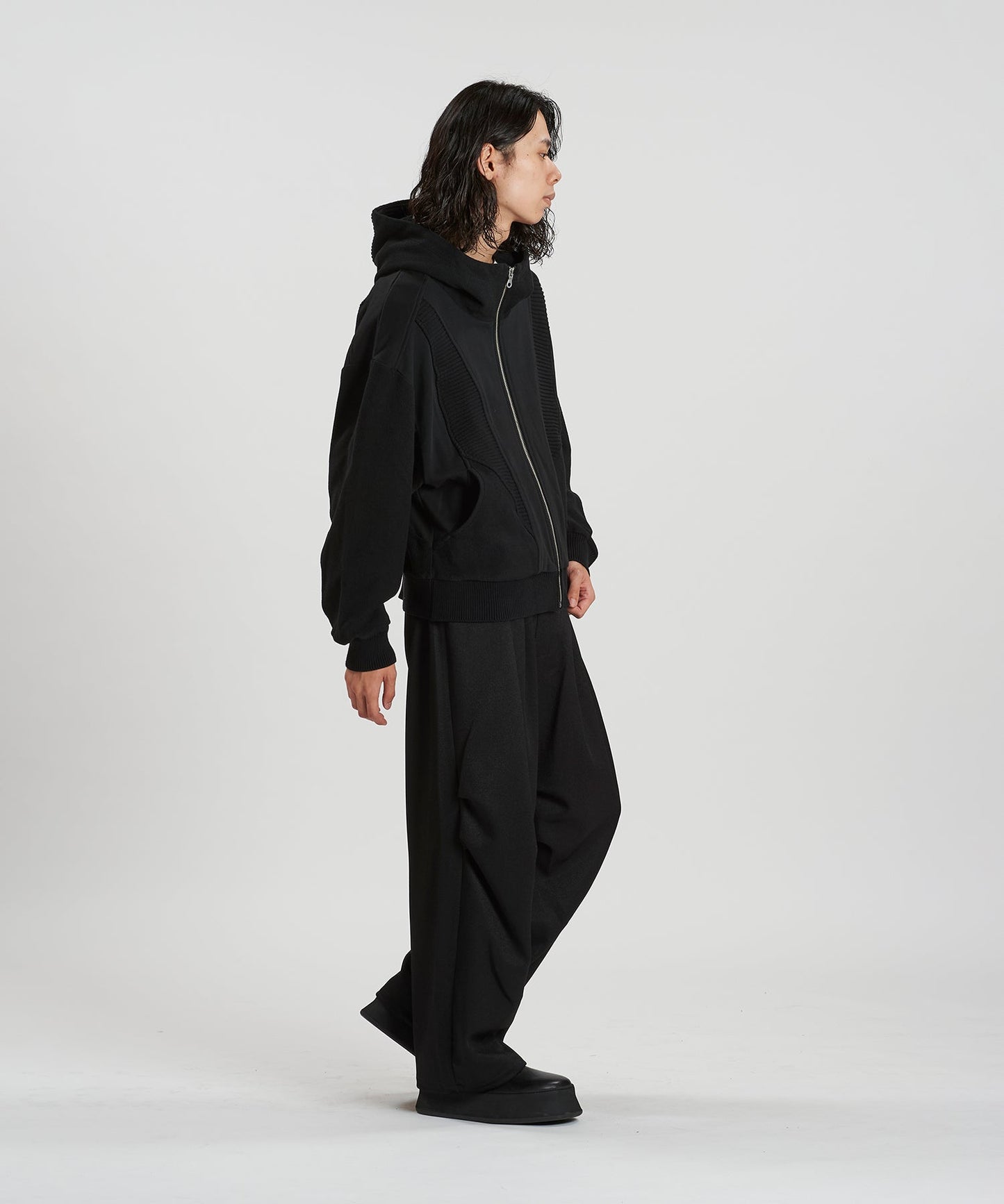 BLACK Model:H180cm