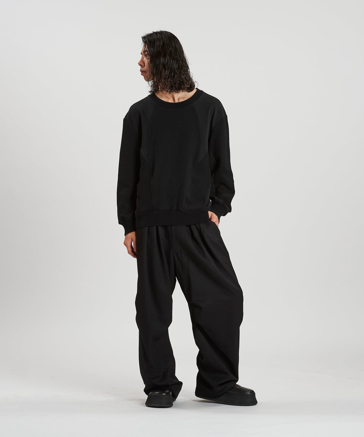 BLACK Model:H180cm
