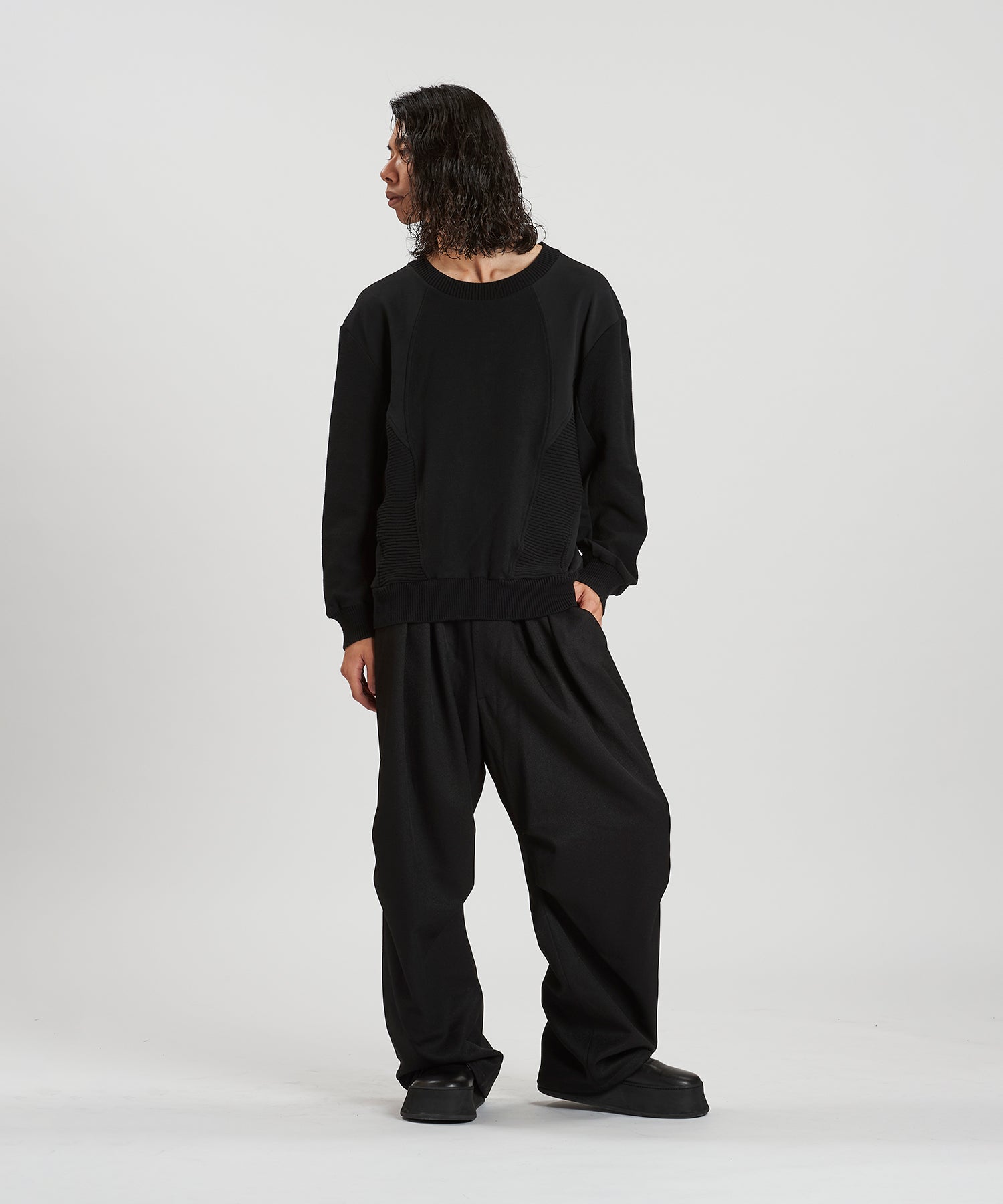 BLACK Model:H180cm