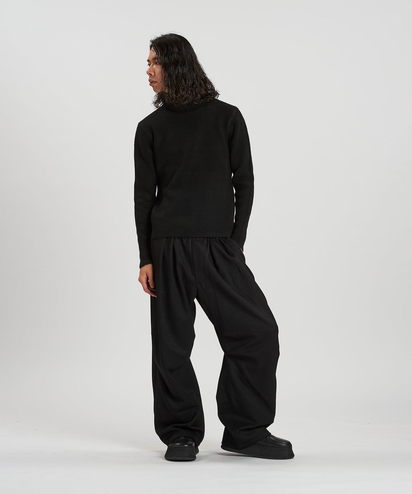 BLACK Model:H180cm
