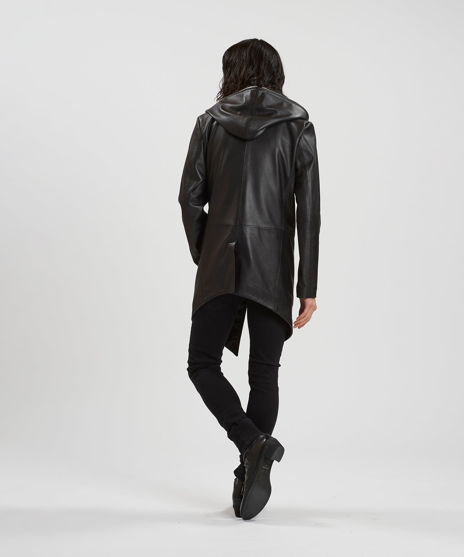 BLACK Model:H180cm