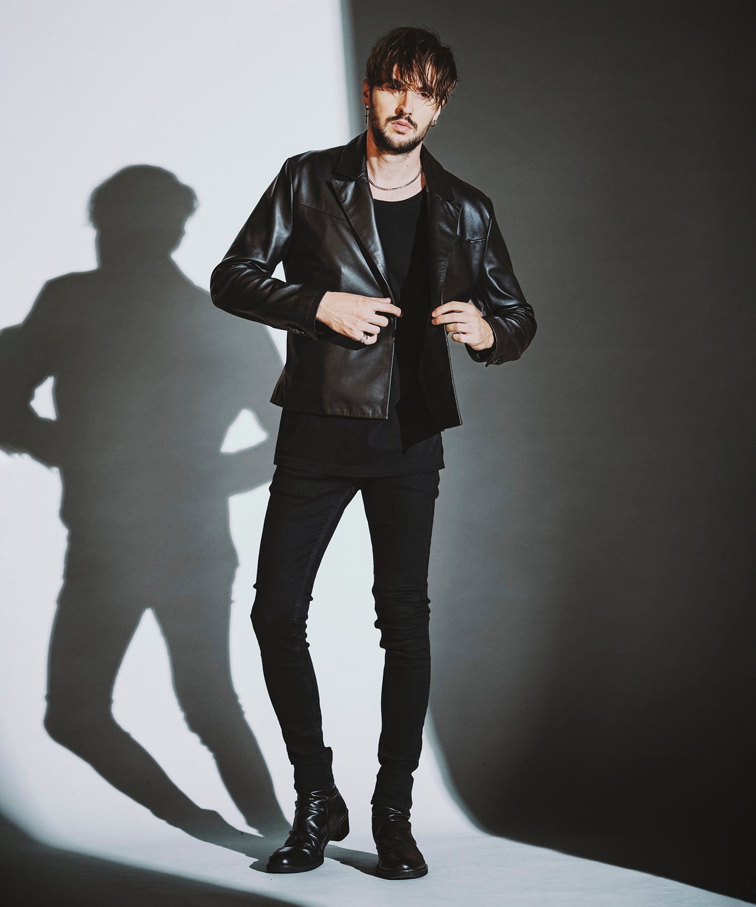 BLACK Model:H182cm