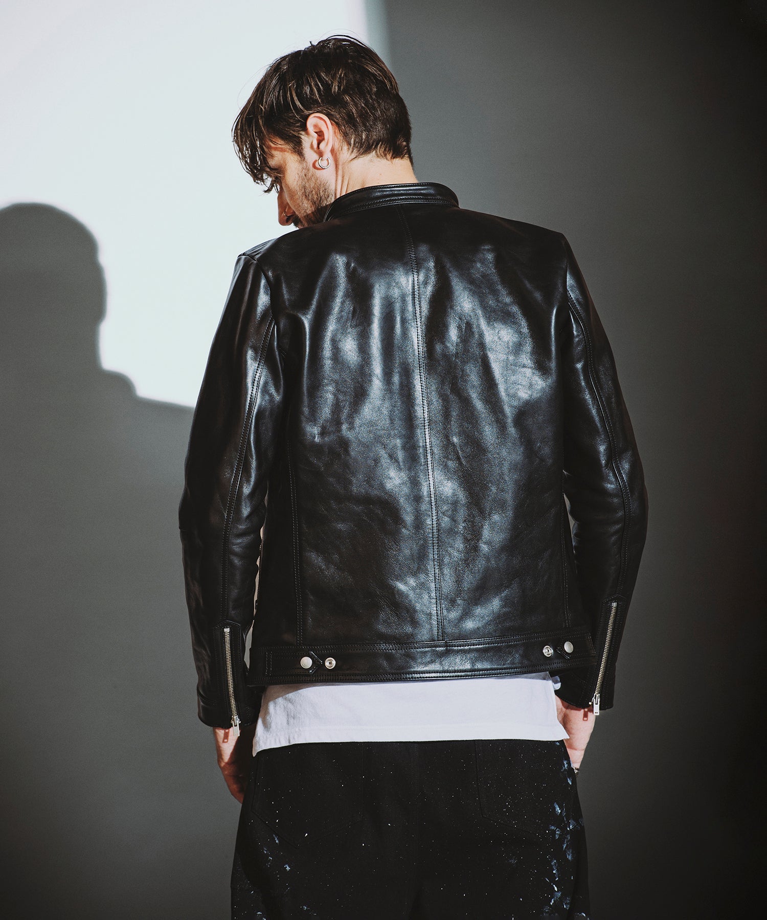 BLACK Model:H182cm