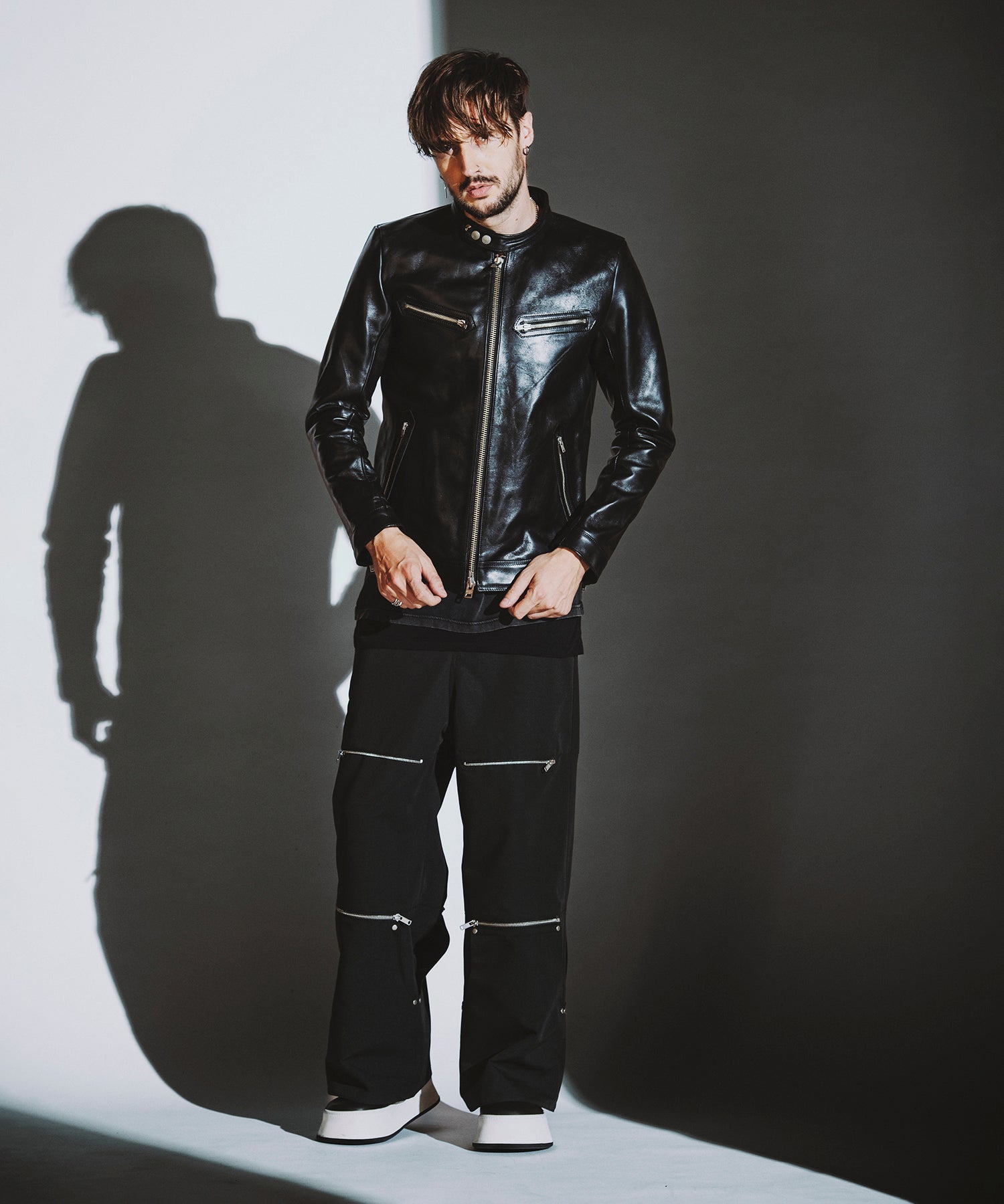 BLACK Model:H182cm