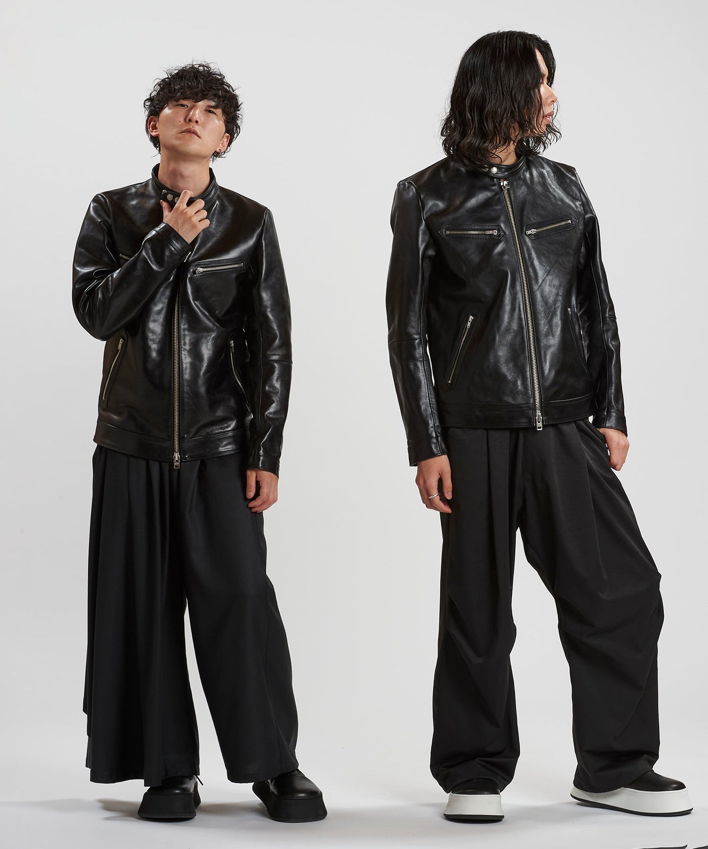 BLACK Model:H169cm / BLACK Model:H180cm