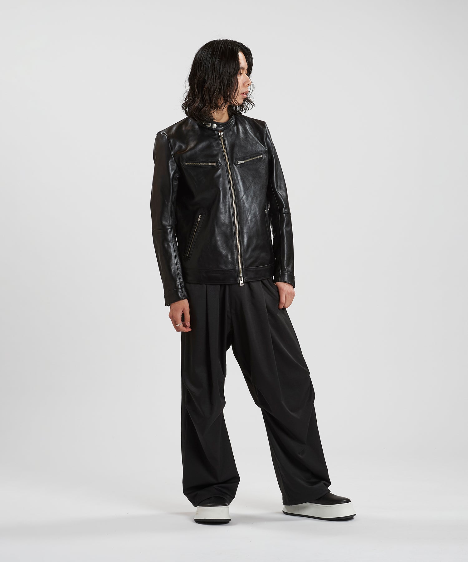 BLACK Model:H180cm