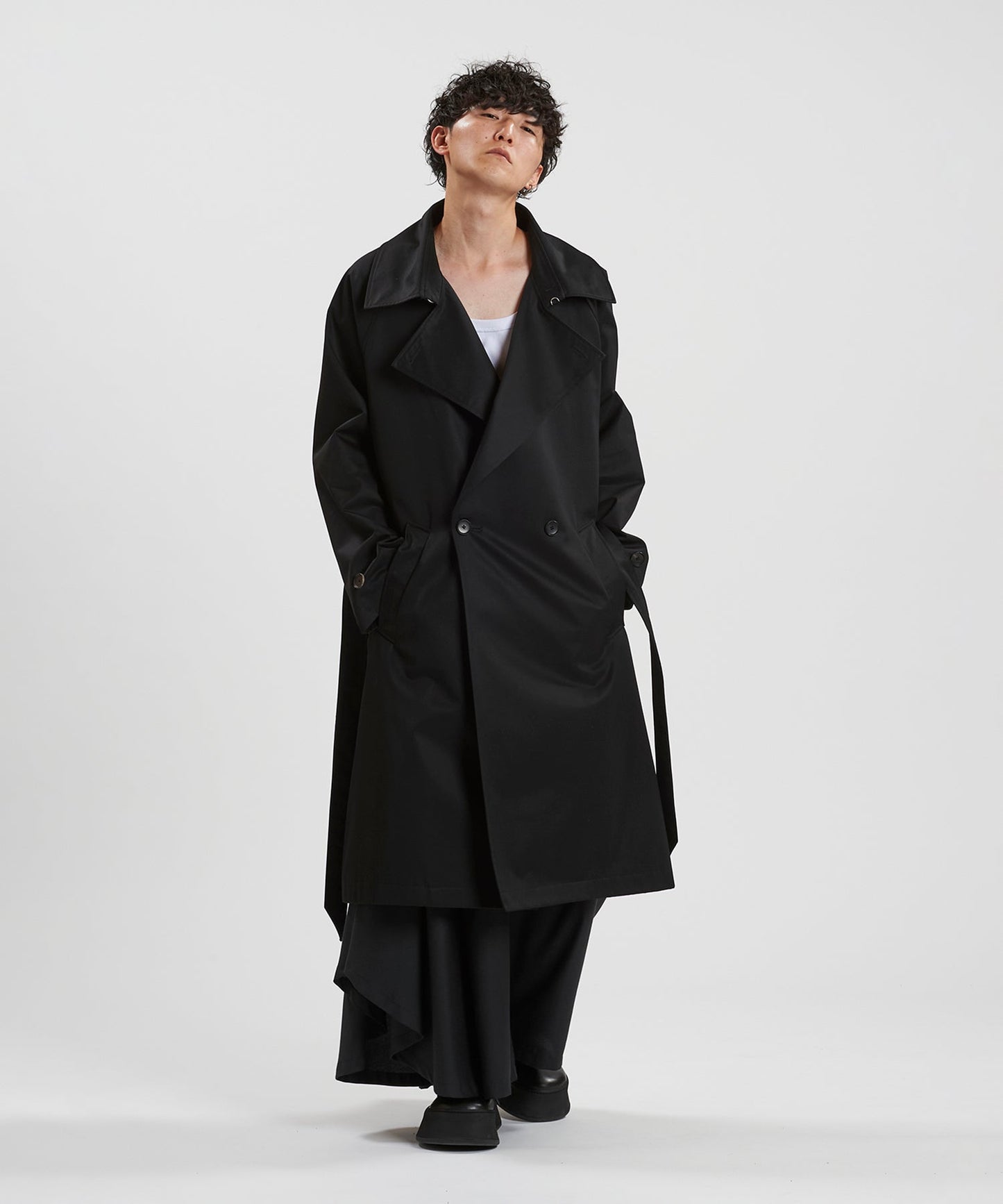 BLACK Model:H169cm