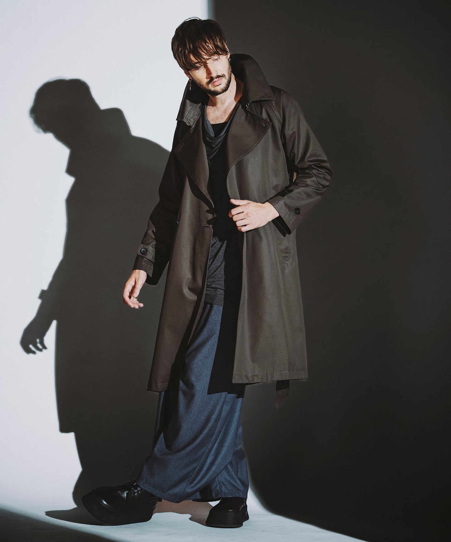 GRAY Model:H182cm