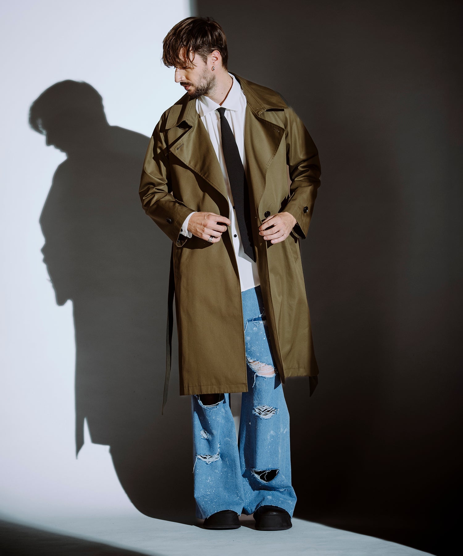 KHAKI Model:H182cm