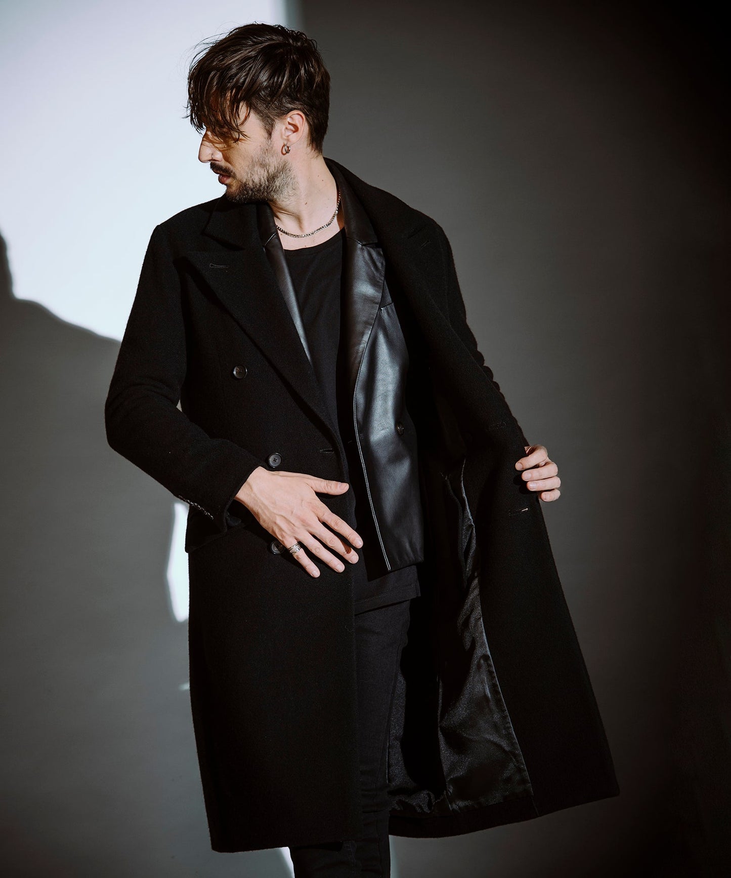 BLACK Model:H182cm
