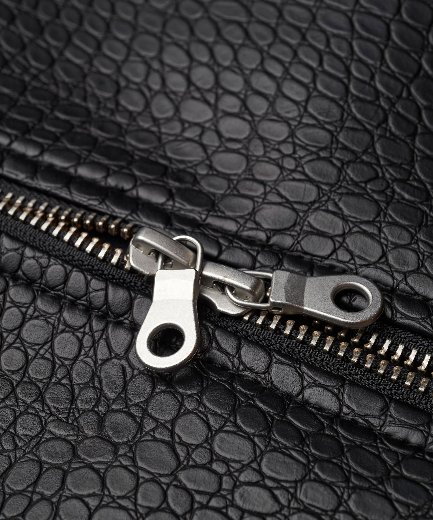 シンセティックレザーBIGフーデッドBLZ