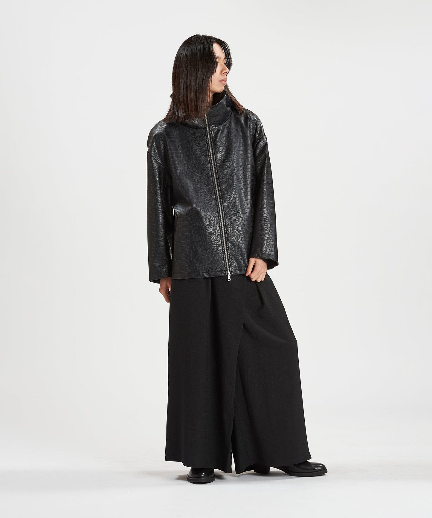 PATTERN1 Model:H180cm