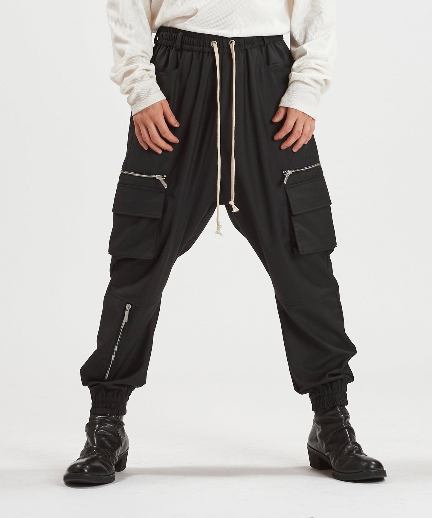 マルチポケットサルエルカーゴジョガーPT