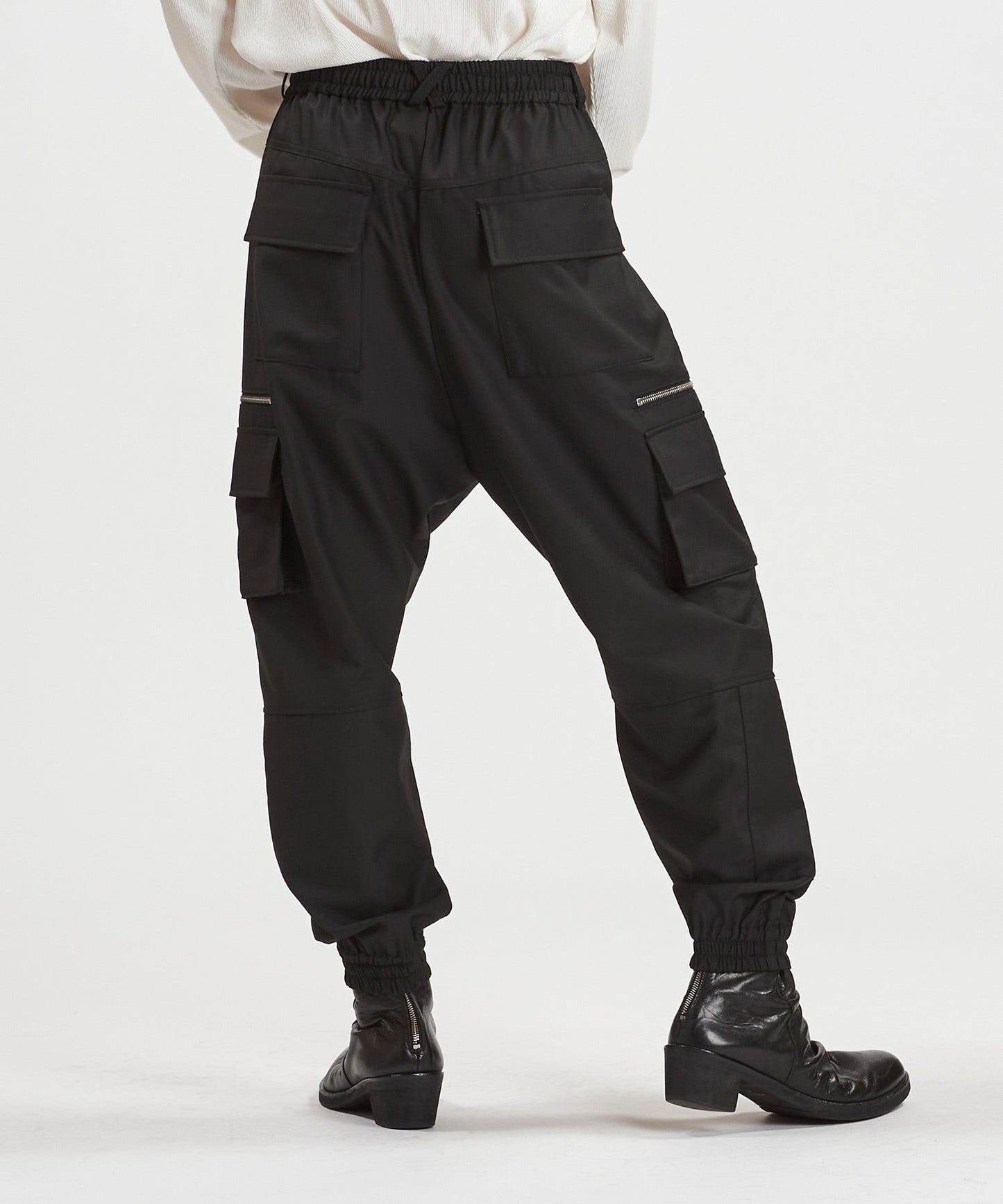 マルチポケットサルエルカーゴジョガーPT