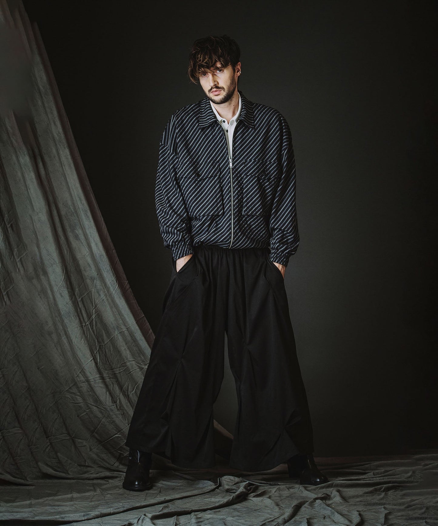 ストライプ Model:H182cm